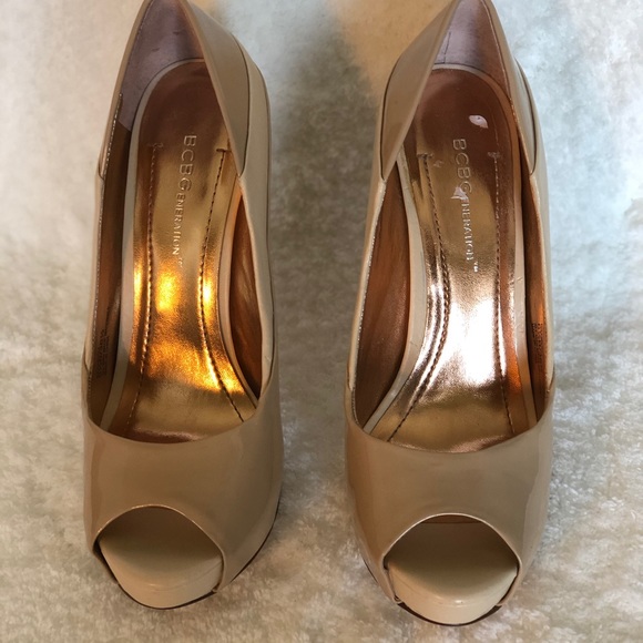 BCBGeneration Liberty Pump - Picture 10 of 11